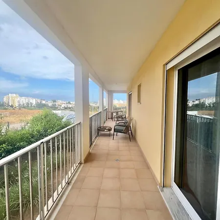 Varandas D Agua With Spectacular Balcony * פורטימאו